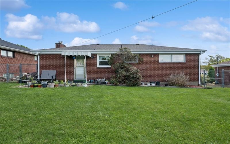 324 Grove Dr, New Kensington, 15068, 3 Bedrooms Bedrooms, ,2 BathroomsBathrooms,Residential,For Sale,Grove Dr,1753085