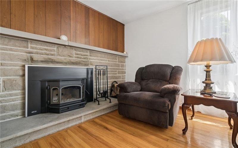 324 Grove Dr, New Kensington, 15068, 3 Bedrooms Bedrooms, ,2 BathroomsBathrooms,Residential,For Sale,Grove Dr,1753085