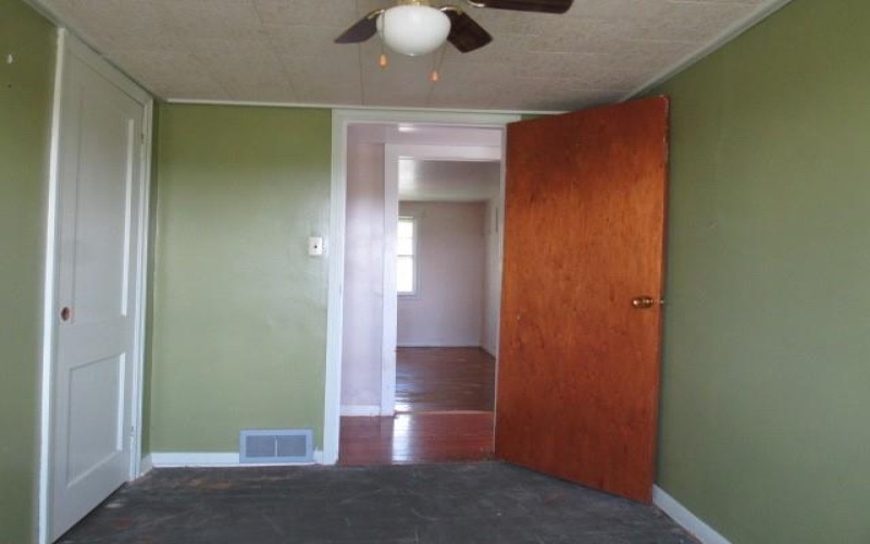 1052 Eighty Eight Road, Rices Landing, 15357, 3 Bedrooms Bedrooms, 5 Rooms Rooms,1.1 BathroomsBathrooms,Residential,For Sale,Eighty Eight Road,1753165