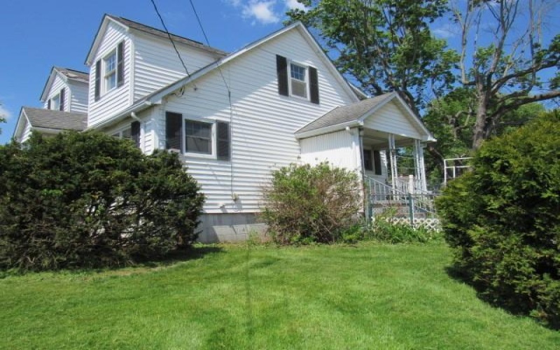 1052 Eighty Eight Road, Rices Landing, 15357, 3 Bedrooms Bedrooms, 5 Rooms Rooms,1.1 BathroomsBathrooms,Residential,For Sale,Eighty Eight Road,1753165