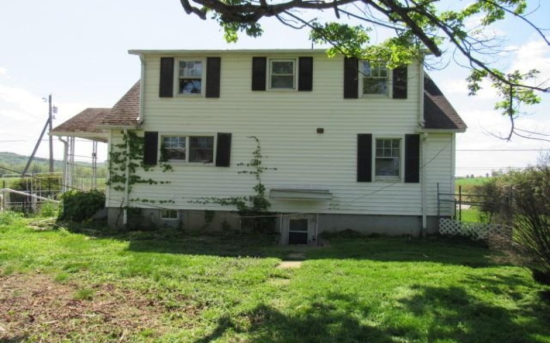 1052 Eighty Eight Road, Rices Landing, 15357, 3 Bedrooms Bedrooms, 5 Rooms Rooms,1.1 BathroomsBathrooms,Residential,For Sale,Eighty Eight Road,1753165