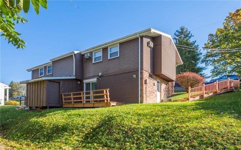 37 Webb Drive, Washington, 15301, 3 Bedrooms Bedrooms, 7 Rooms Rooms,1.1 BathroomsBathrooms,Residential,For Sale,Webb Drive,1753106