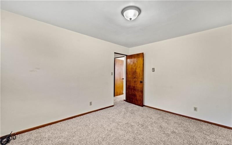37 Webb Drive, Washington, 15301, 3 Bedrooms Bedrooms, 7 Rooms Rooms,1.1 BathroomsBathrooms,Residential,For Sale,Webb Drive,1753106
