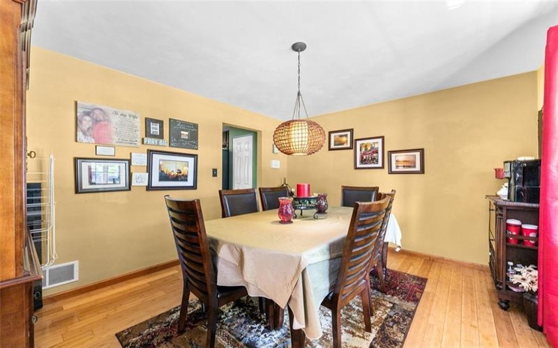 340 Dogwood Dr, Delmont, 15626, 4 Bedrooms Bedrooms, 9 Rooms Rooms,2.1 BathroomsBathrooms,Residential,For Sale,Dogwood Dr,1753142