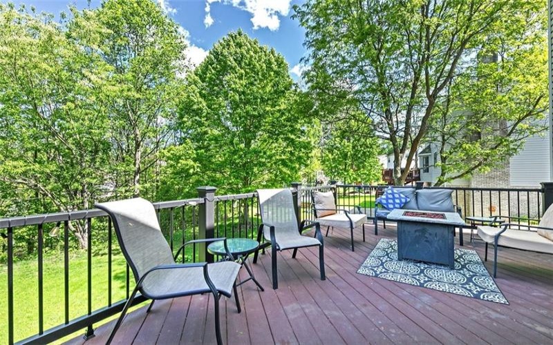 340 Dogwood Dr, Delmont, 15626, 4 Bedrooms Bedrooms, 9 Rooms Rooms,2.1 BathroomsBathrooms,Residential,For Sale,Dogwood Dr,1753142