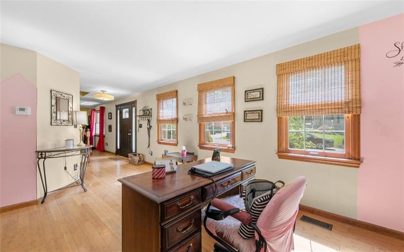 340 Dogwood Dr, Delmont, 15626, 4 Bedrooms Bedrooms, 9 Rooms Rooms,2.1 BathroomsBathrooms,Residential,For Sale,Dogwood Dr,1753142