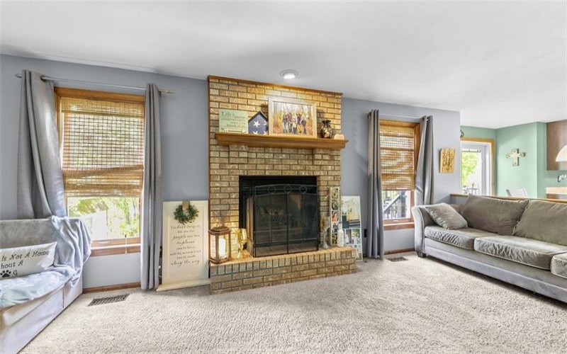 340 Dogwood Dr, Delmont, 15626, 4 Bedrooms Bedrooms, 9 Rooms Rooms,2.1 BathroomsBathrooms,Residential,For Sale,Dogwood Dr,1753142