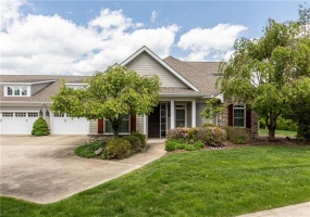 2009 Deacon Dr, Latrobe, 15650, 3 Bedrooms Bedrooms, 8 Rooms Rooms,3 BathroomsBathrooms,Residential,For Sale,Deacon Dr,1753261