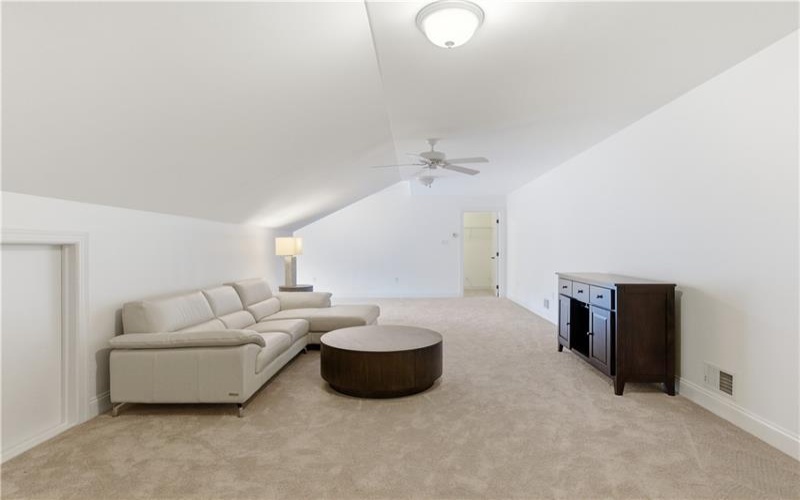 2009 Deacon Dr, Latrobe, 15650, 3 Bedrooms Bedrooms, 8 Rooms Rooms,3 BathroomsBathrooms,Residential,For Sale,Deacon Dr,1753261