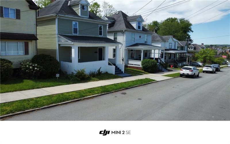 56 Evans Street, Uniontown, 15401, 4 Bedrooms Bedrooms, 9 Rooms Rooms,1.1 BathroomsBathrooms,Residential,For Sale,Evans Street,1753046