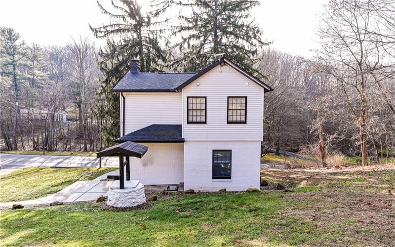 4263 State Route 136, Greensburg, 15601, 2 Bedrooms Bedrooms, 7 Rooms Rooms,1.1 BathroomsBathrooms,Residential,For Sale,State Route 136,1753095