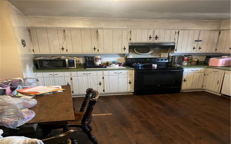 926 Mckean Ave, Charleroi, 15022, 2 Bedrooms Bedrooms, ,1 BathroomBathrooms,Residential,For Sale,Mckean Ave,1753357