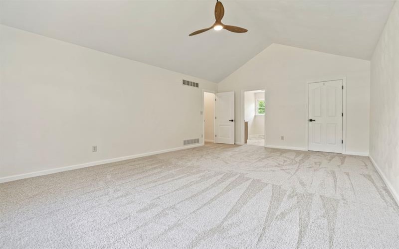 1045 Redoak DRIVE, Harrison City, 15636, 4 Bedrooms Bedrooms, 10 Rooms Rooms,2.1 BathroomsBathrooms,Residential,For Sale,Redoak,1753369