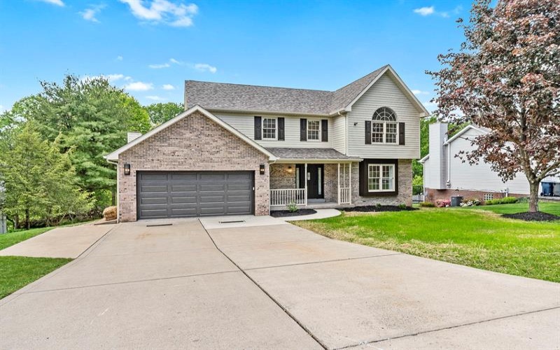 1045 Redoak DRIVE, Harrison City, 15636, 4 Bedrooms Bedrooms, 10 Rooms Rooms,2.1 BathroomsBathrooms,Residential,For Sale,Redoak,1753369