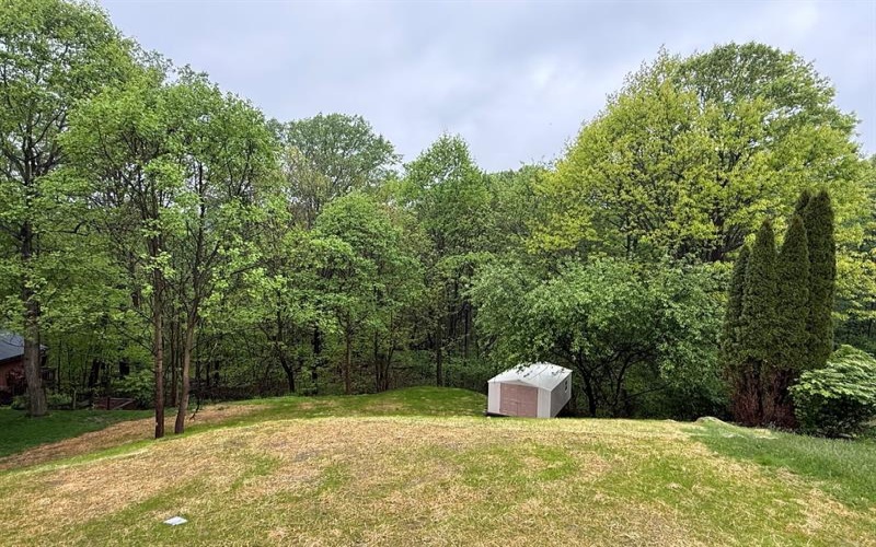 1045 Redoak DRIVE, Harrison City, 15636, 4 Bedrooms Bedrooms, 10 Rooms Rooms,2.1 BathroomsBathrooms,Residential,For Sale,Redoak,1753369