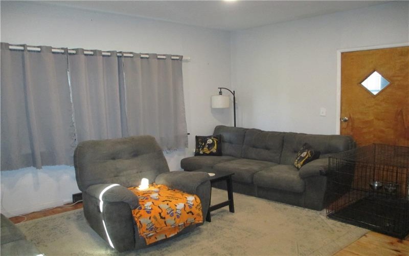 293 Hillcrest Dr, California, 15419, 3 Bedrooms Bedrooms, ,1.1 BathroomsBathrooms,Residential,For Sale,Hillcrest Dr,1753385