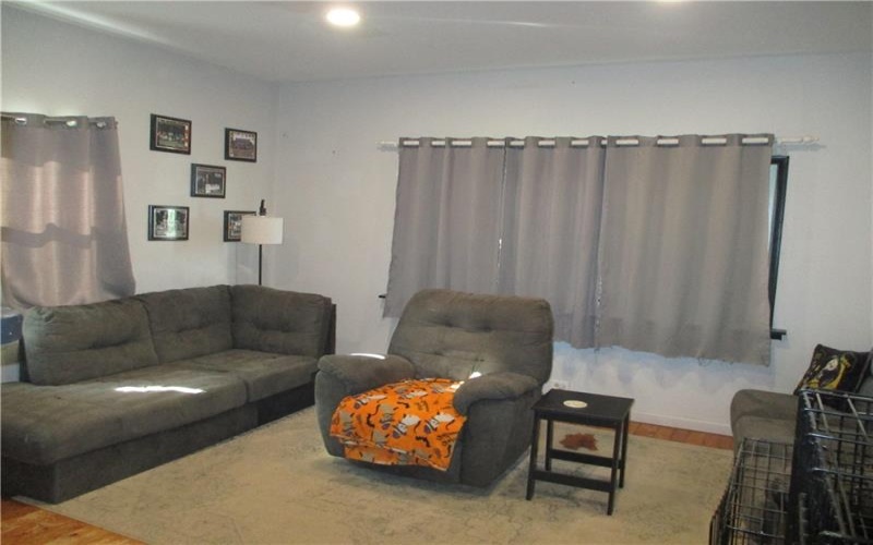 293 Hillcrest Dr, California, 15419, 3 Bedrooms Bedrooms, ,1.1 BathroomsBathrooms,Residential,For Sale,Hillcrest Dr,1753385