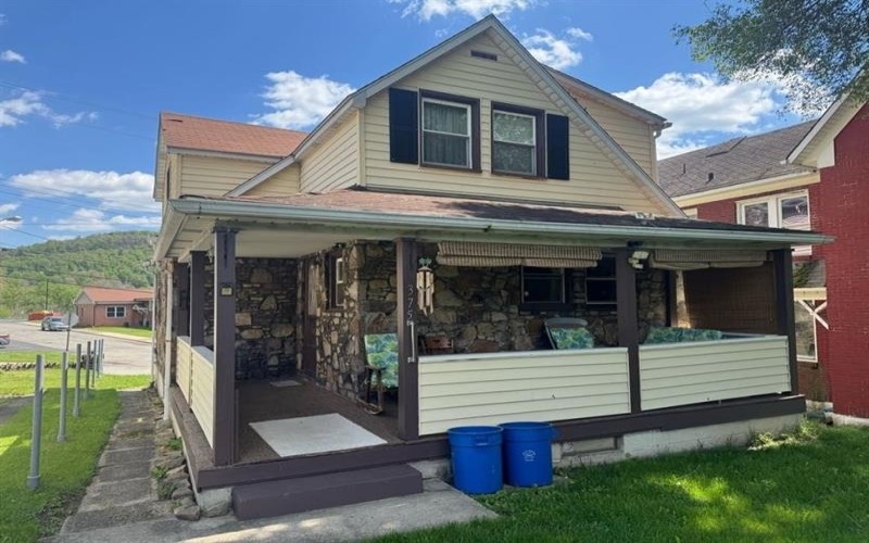375 Daniel St., Johnstown, 15906, 2 Bedrooms Bedrooms, ,2 BathroomsBathrooms,Residential,For Sale,Daniel St.,1753409