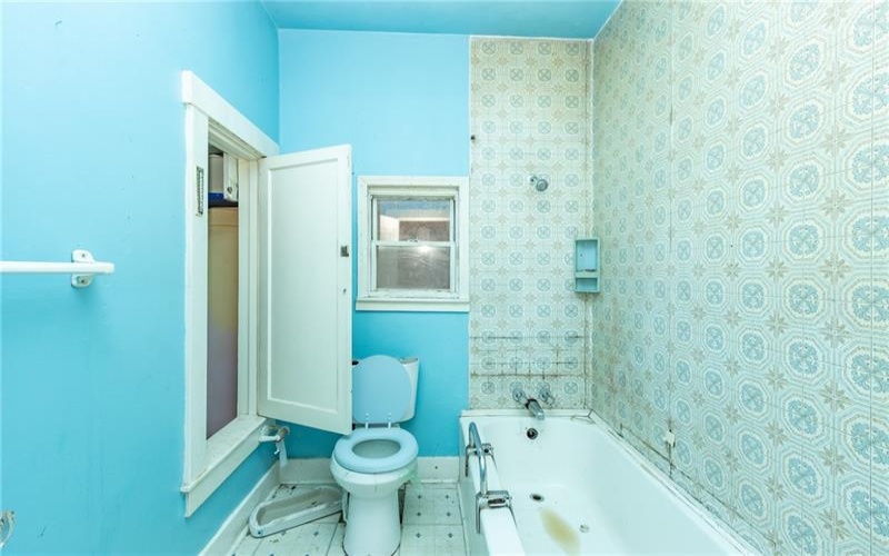 1183 Hill St, New Kensington, 15068, 2 Bedrooms Bedrooms, 5 Rooms Rooms,1.1 BathroomsBathrooms,Residential,For Sale,Hill St,1736916