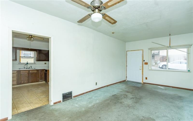 1183 Hill St, New Kensington, 15068, 2 Bedrooms Bedrooms, 5 Rooms Rooms,1.1 BathroomsBathrooms,Residential,For Sale,Hill St,1736916
