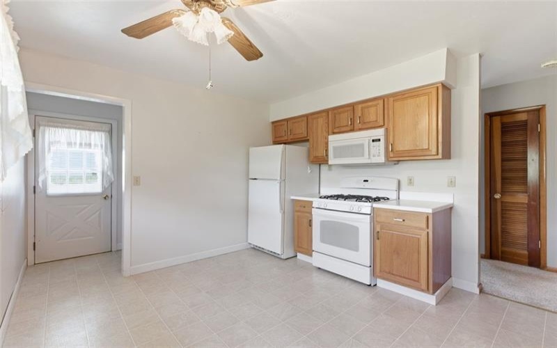17 Martha Avenue, Jeannette, 15644, 3 Bedrooms Bedrooms, 6 Rooms Rooms,2 BathroomsBathrooms,Residential,For Sale,Martha Avenue,1753235