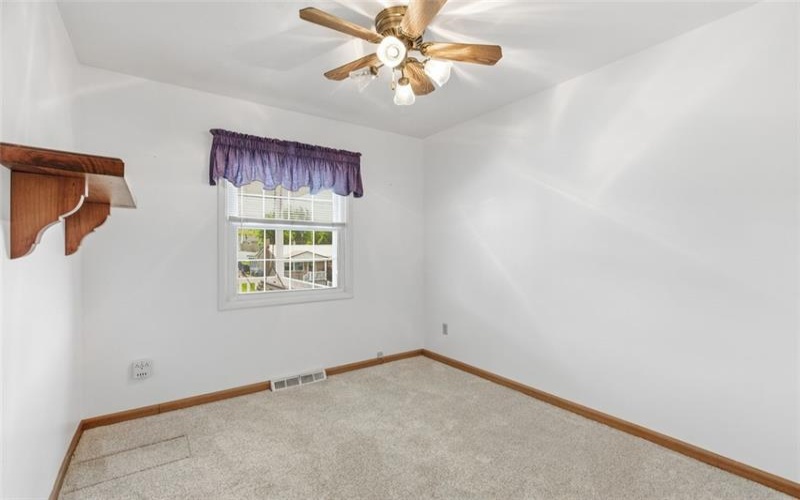 17 Martha Avenue, Jeannette, 15644, 3 Bedrooms Bedrooms, 6 Rooms Rooms,2 BathroomsBathrooms,Residential,For Sale,Martha Avenue,1753235