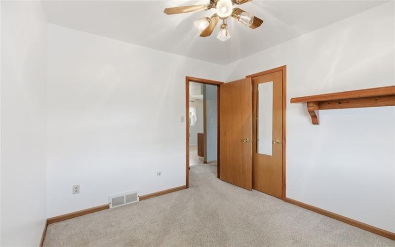 17 Martha Avenue, Jeannette, 15644, 3 Bedrooms Bedrooms, 6 Rooms Rooms,2 BathroomsBathrooms,Residential,For Sale,Martha Avenue,1753235