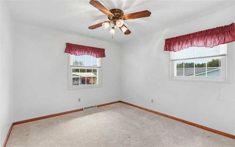 17 Martha Avenue, Jeannette, 15644, 3 Bedrooms Bedrooms, 6 Rooms Rooms,2 BathroomsBathrooms,Residential,For Sale,Martha Avenue,1753235