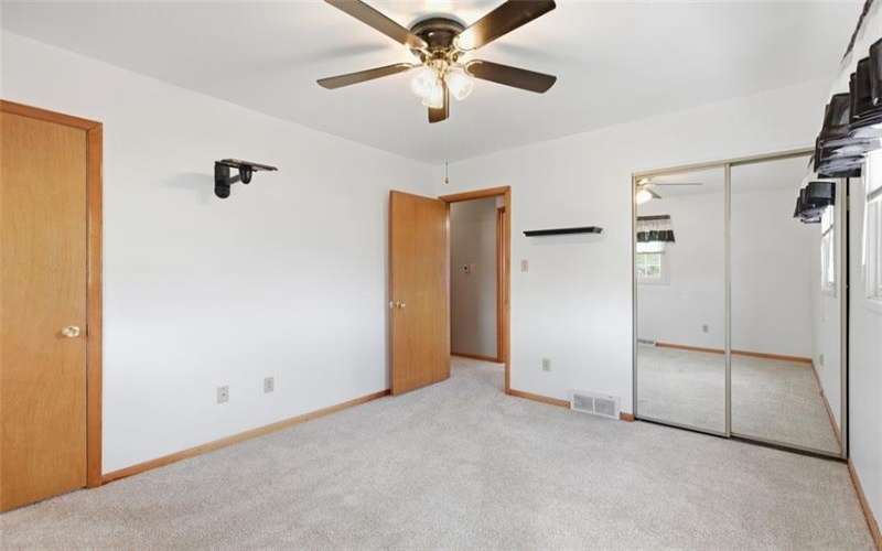 17 Martha Avenue, Jeannette, 15644, 3 Bedrooms Bedrooms, 6 Rooms Rooms,2 BathroomsBathrooms,Residential,For Sale,Martha Avenue,1753235