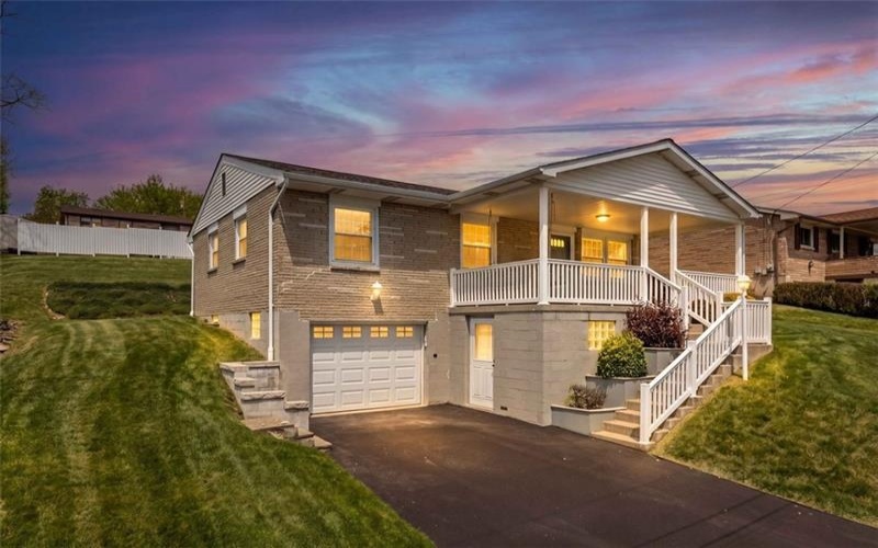 17 Martha Avenue, Jeannette, 15644, 3 Bedrooms Bedrooms, 6 Rooms Rooms,2 BathroomsBathrooms,Residential,For Sale,Martha Avenue,1753235