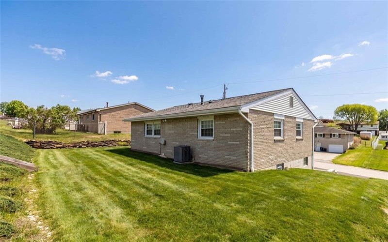 17 Martha Avenue, Jeannette, 15644, 3 Bedrooms Bedrooms, 6 Rooms Rooms,2 BathroomsBathrooms,Residential,For Sale,Martha Avenue,1753235