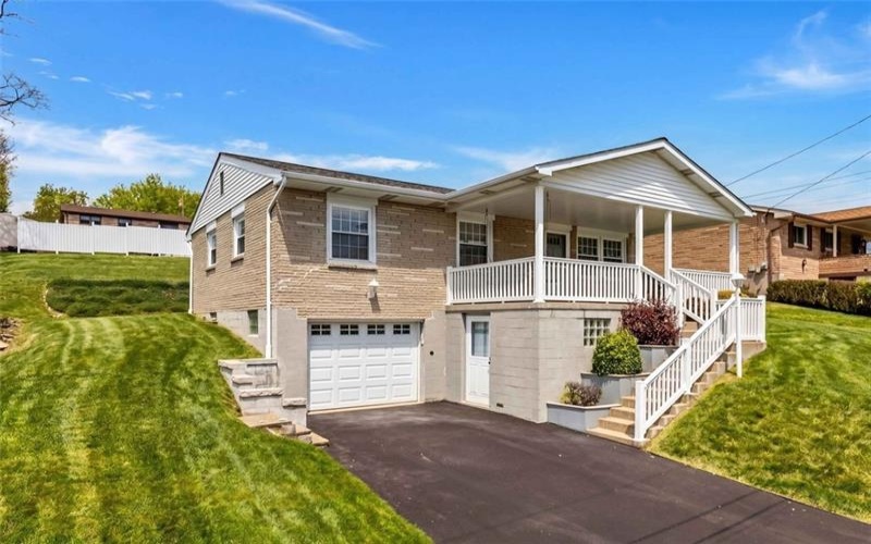 17 Martha Avenue, Jeannette, 15644, 3 Bedrooms Bedrooms, 6 Rooms Rooms,2 BathroomsBathrooms,Residential,For Sale,Martha Avenue,1753235