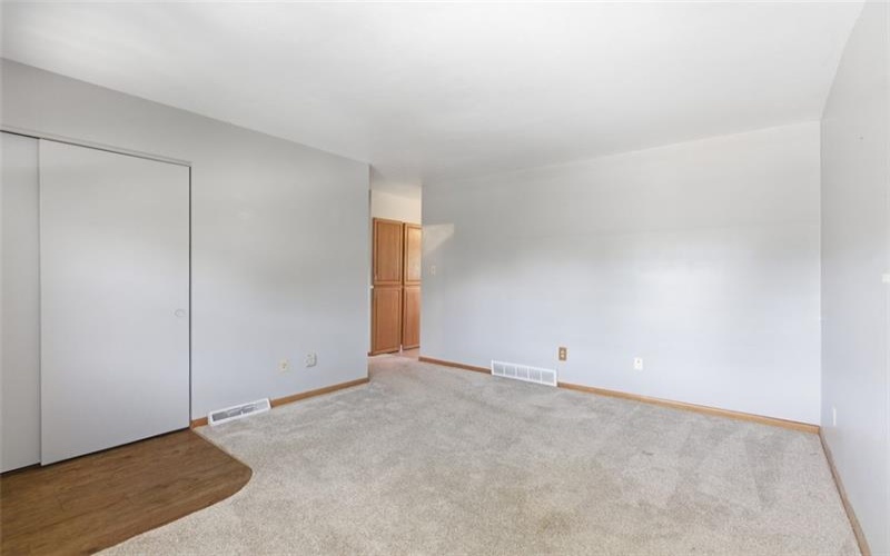 17 Martha Avenue, Jeannette, 15644, 3 Bedrooms Bedrooms, 6 Rooms Rooms,2 BathroomsBathrooms,Residential,For Sale,Martha Avenue,1753235