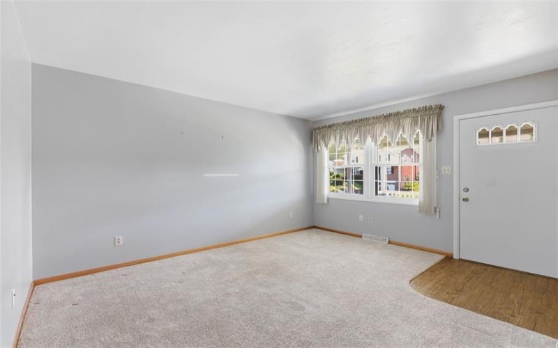 17 Martha Avenue, Jeannette, 15644, 3 Bedrooms Bedrooms, 6 Rooms Rooms,2 BathroomsBathrooms,Residential,For Sale,Martha Avenue,1753235
