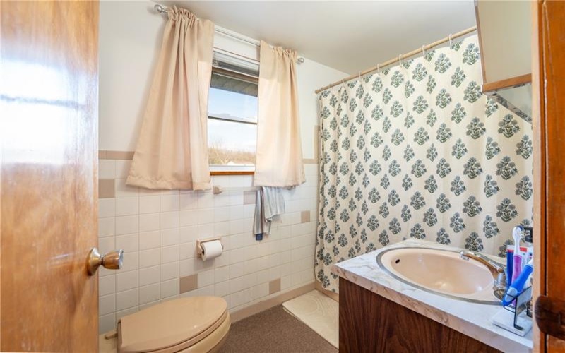 76 Lightcap Rd, Latrobe, 15650, 3 Bedrooms Bedrooms, 7 Rooms Rooms,2 BathroomsBathrooms,Residential,For Sale,Lightcap Rd,1753301