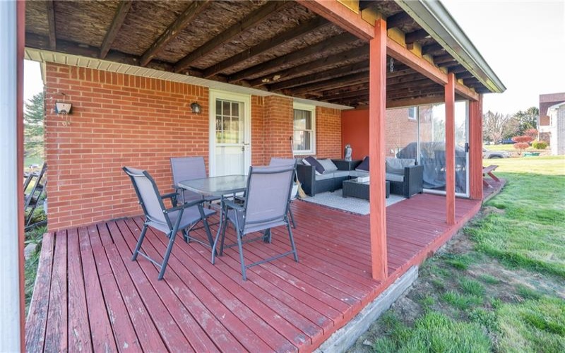 76 Lightcap Rd, Latrobe, 15650, 3 Bedrooms Bedrooms, 7 Rooms Rooms,2 BathroomsBathrooms,Residential,For Sale,Lightcap Rd,1753301