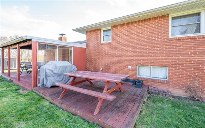 76 Lightcap Rd, Latrobe, 15650, 3 Bedrooms Bedrooms, 7 Rooms Rooms,2 BathroomsBathrooms,Residential,For Sale,Lightcap Rd,1753301