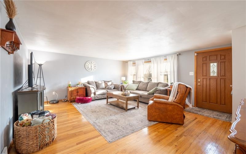 76 Lightcap Rd, Latrobe, 15650, 3 Bedrooms Bedrooms, 7 Rooms Rooms,2 BathroomsBathrooms,Residential,For Sale,Lightcap Rd,1753301