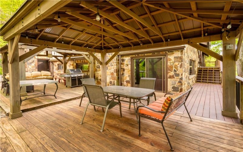 750 Lake Side Rd, Addison, 15411, 4 Bedrooms Bedrooms, ,3 BathroomsBathrooms,Residential,For Sale,Lake Side Rd,1753391