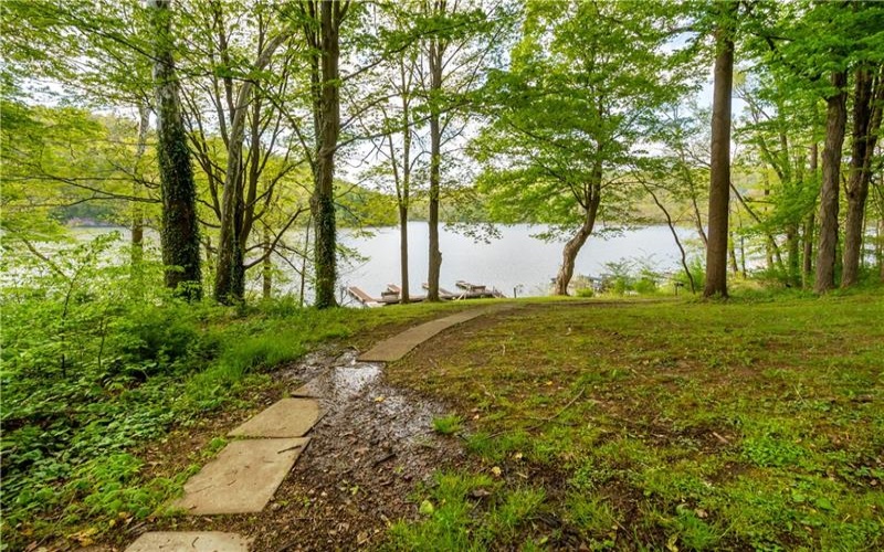 750 Lake Side Rd, Addison, 15411, 4 Bedrooms Bedrooms, ,3 BathroomsBathrooms,Residential,For Sale,Lake Side Rd,1753391