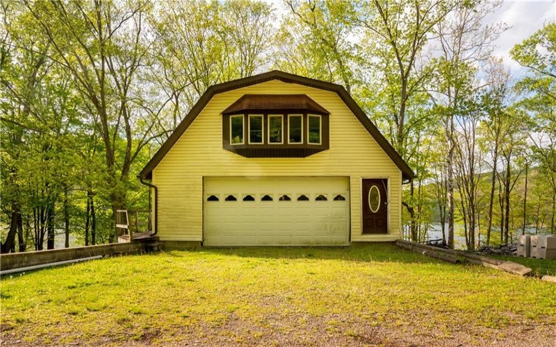 750 Lake Side Rd, Addison, 15411, 4 Bedrooms Bedrooms, ,3 BathroomsBathrooms,Residential,For Sale,Lake Side Rd,1753391