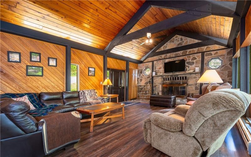750 Lake Side Rd, Addison, 15411, 4 Bedrooms Bedrooms, ,3 BathroomsBathrooms,Residential,For Sale,Lake Side Rd,1753391