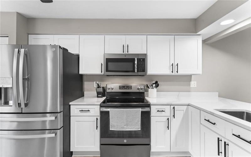 1141 Arrowhead Dr, Washington, 15301, 3 Bedrooms Bedrooms, 7 Rooms Rooms,2.1 BathroomsBathrooms,Residential,For Sale,Arrowhead Dr,1753417
