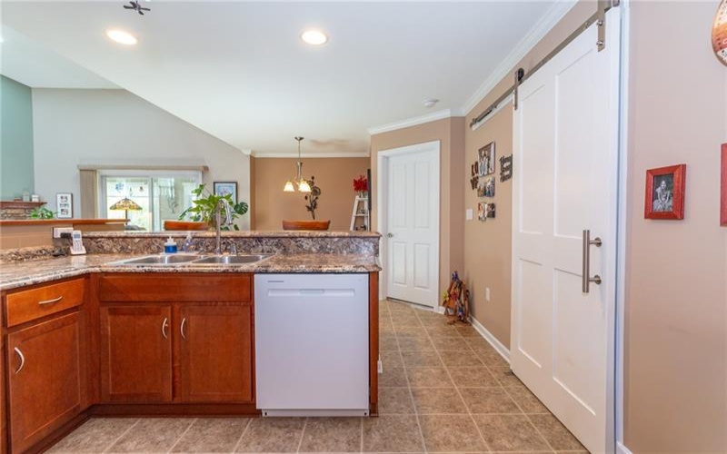 425 Chestnut Lane, Apollo, 15613, 2 Bedrooms Bedrooms, 9 Rooms Rooms,2.1 BathroomsBathrooms,Residential,For Sale,Chestnut Lane,1753497