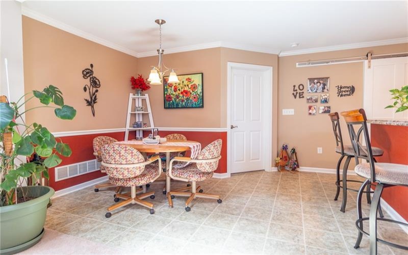 425 Chestnut Lane, Apollo, 15613, 2 Bedrooms Bedrooms, 9 Rooms Rooms,2.1 BathroomsBathrooms,Residential,For Sale,Chestnut Lane,1753497
