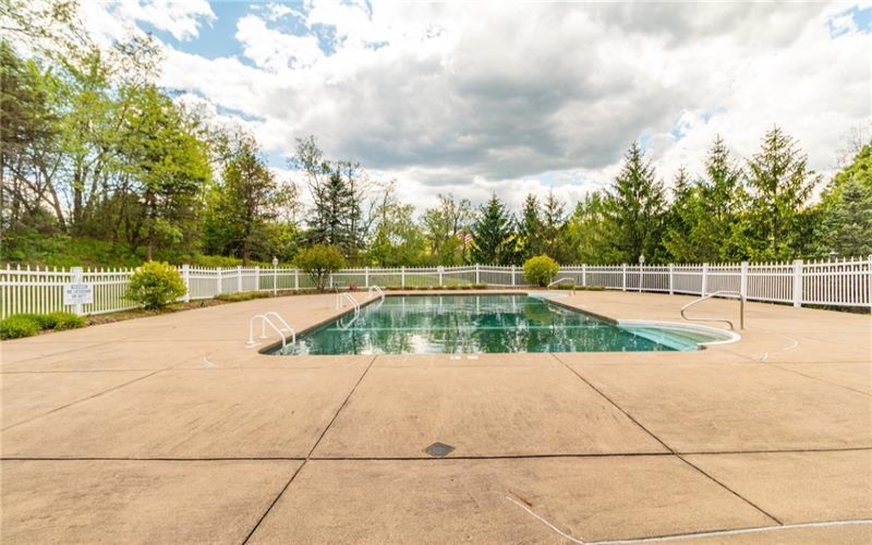 425 Chestnut Lane, Apollo, 15613, 2 Bedrooms Bedrooms, 9 Rooms Rooms,2.1 BathroomsBathrooms,Residential,For Sale,Chestnut Lane,1753497