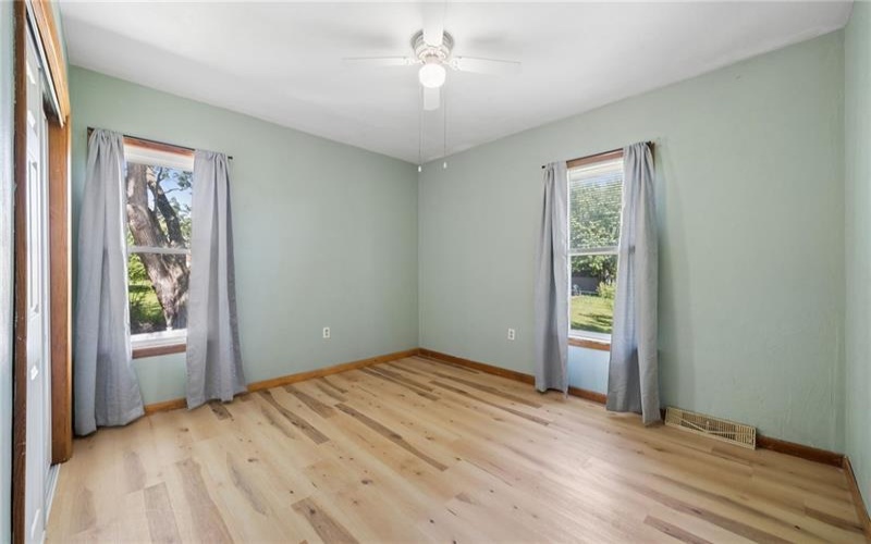 403 6th Street, Youngwood, 15697, 4 Bedrooms Bedrooms, 8 Rooms Rooms,2.1 BathroomsBathrooms,Residential,For Sale,6th Street,1753499