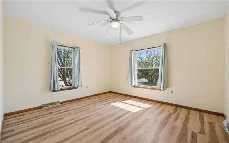 403 6th Street, Youngwood, 15697, 4 Bedrooms Bedrooms, 8 Rooms Rooms,2.1 BathroomsBathrooms,Residential,For Sale,6th Street,1753499