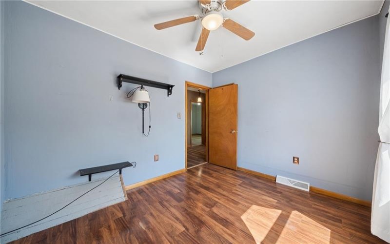 403 6th Street, Youngwood, 15697, 4 Bedrooms Bedrooms, 8 Rooms Rooms,2.1 BathroomsBathrooms,Residential,For Sale,6th Street,1753499