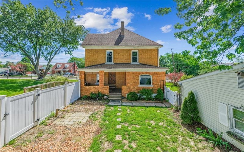 403 6th Street, Youngwood, 15697, 4 Bedrooms Bedrooms, 8 Rooms Rooms,2.1 BathroomsBathrooms,Residential,For Sale,6th Street,1753499